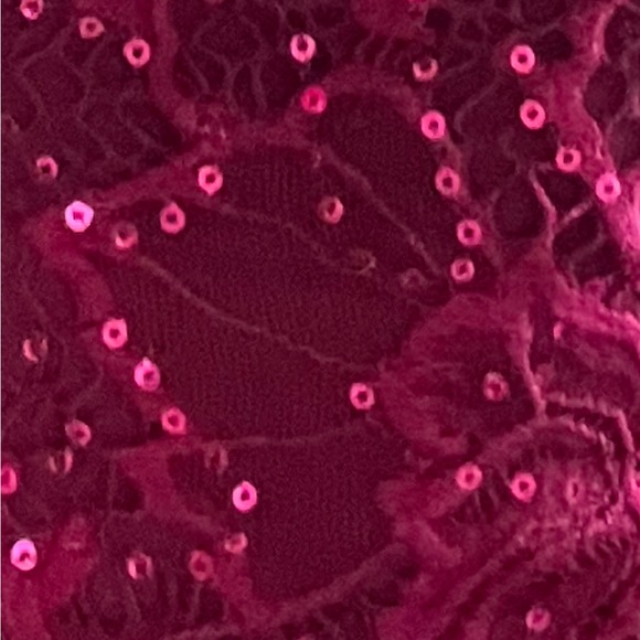 Pink (fushia) evening dress from Guess. - Picture 4 of 4